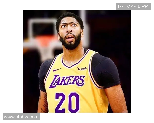 杰登艾维的篮球之路：从新星崛起到NBA赛场的辉煌历程